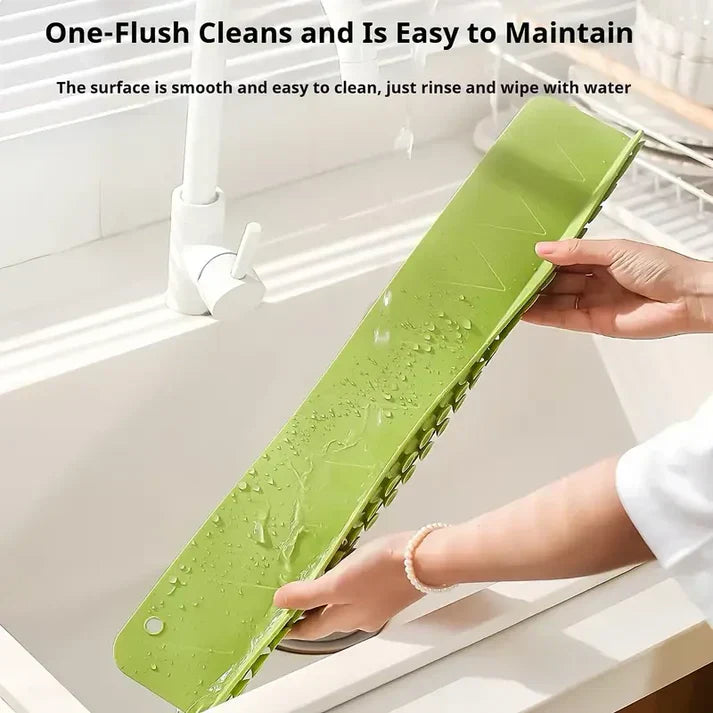Sink Splash Guard by Dollvo